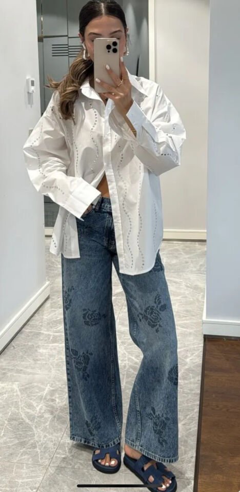 Taş detaylı jean